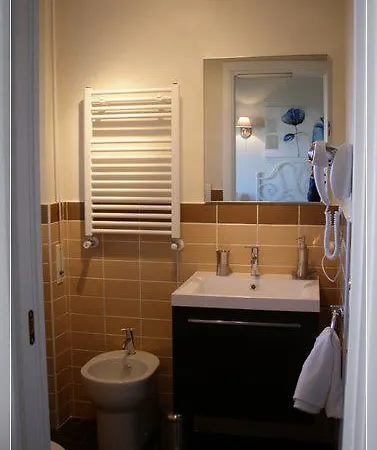 Eurgardenie Bed & Breakfast 3*